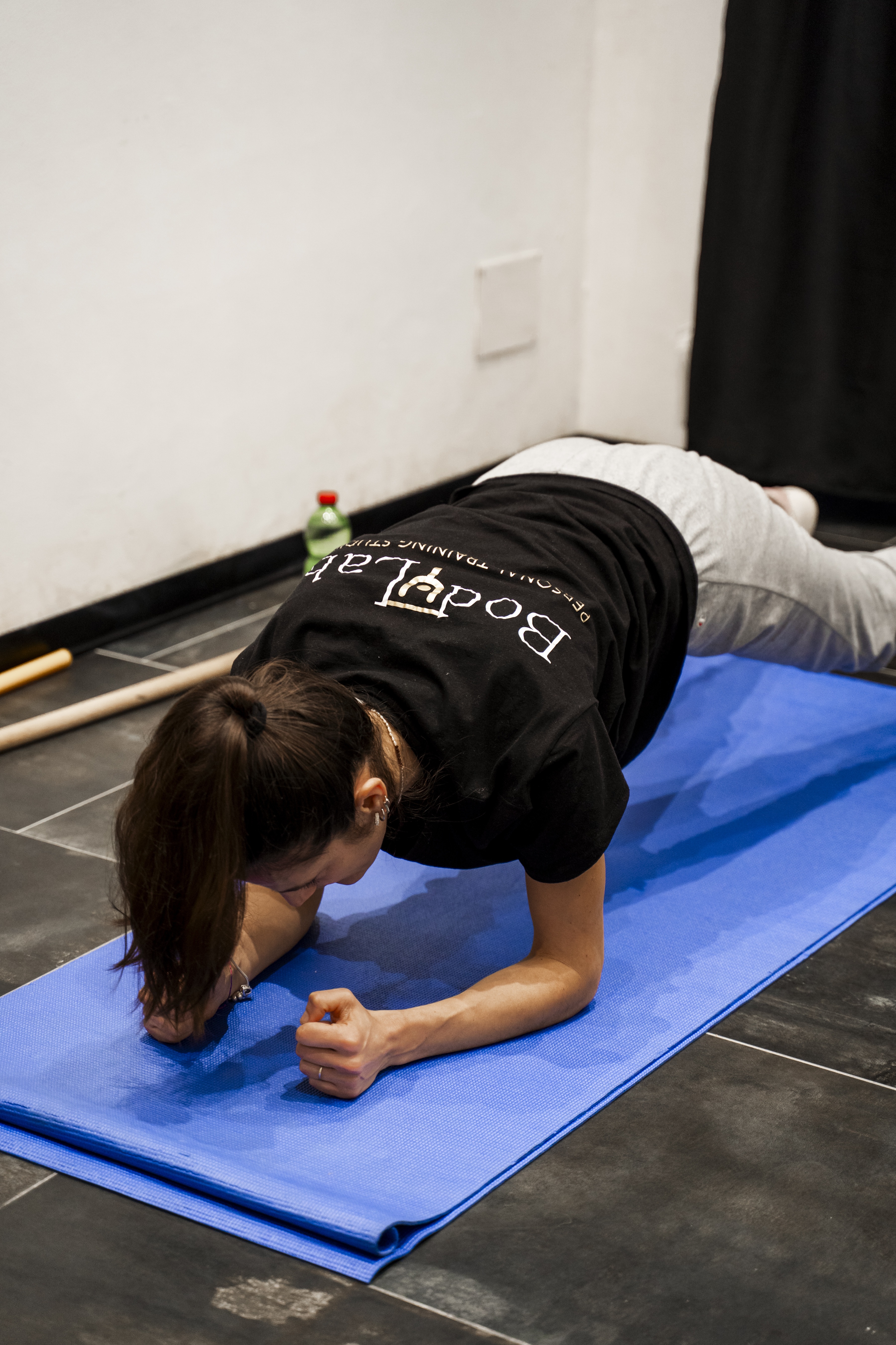 Sessione di allenamento funzionale in studio